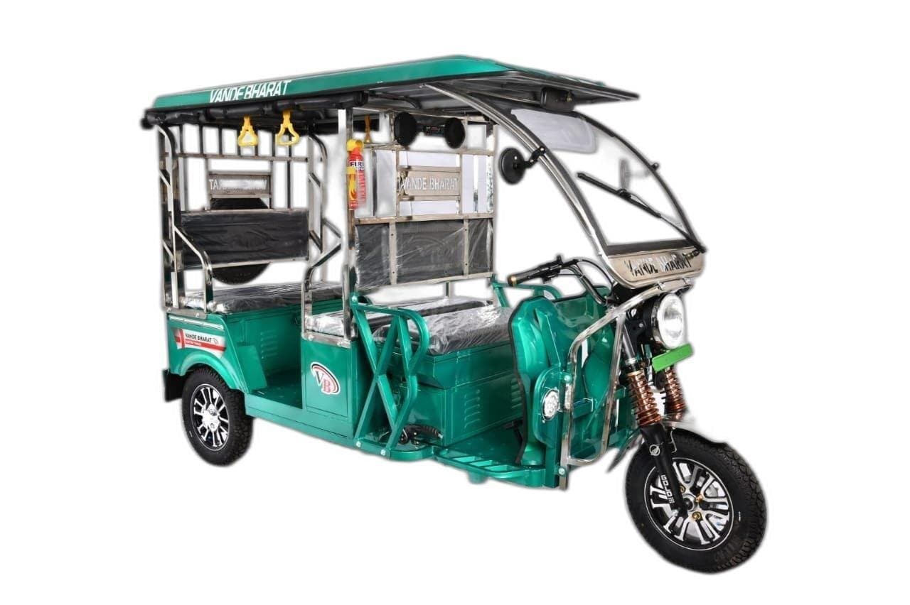 Vande Bharat Seater Battery Operated E Rickshaw in Delhi at