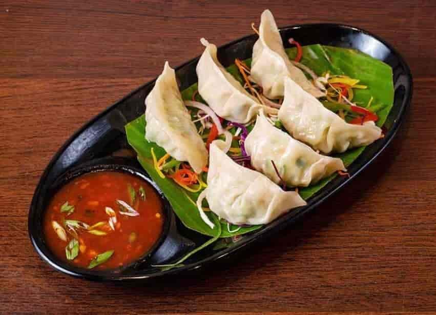 Veg Onine Momos Half Plate in Delhi at ₹ 50 - ₹ 100 / Half Plate