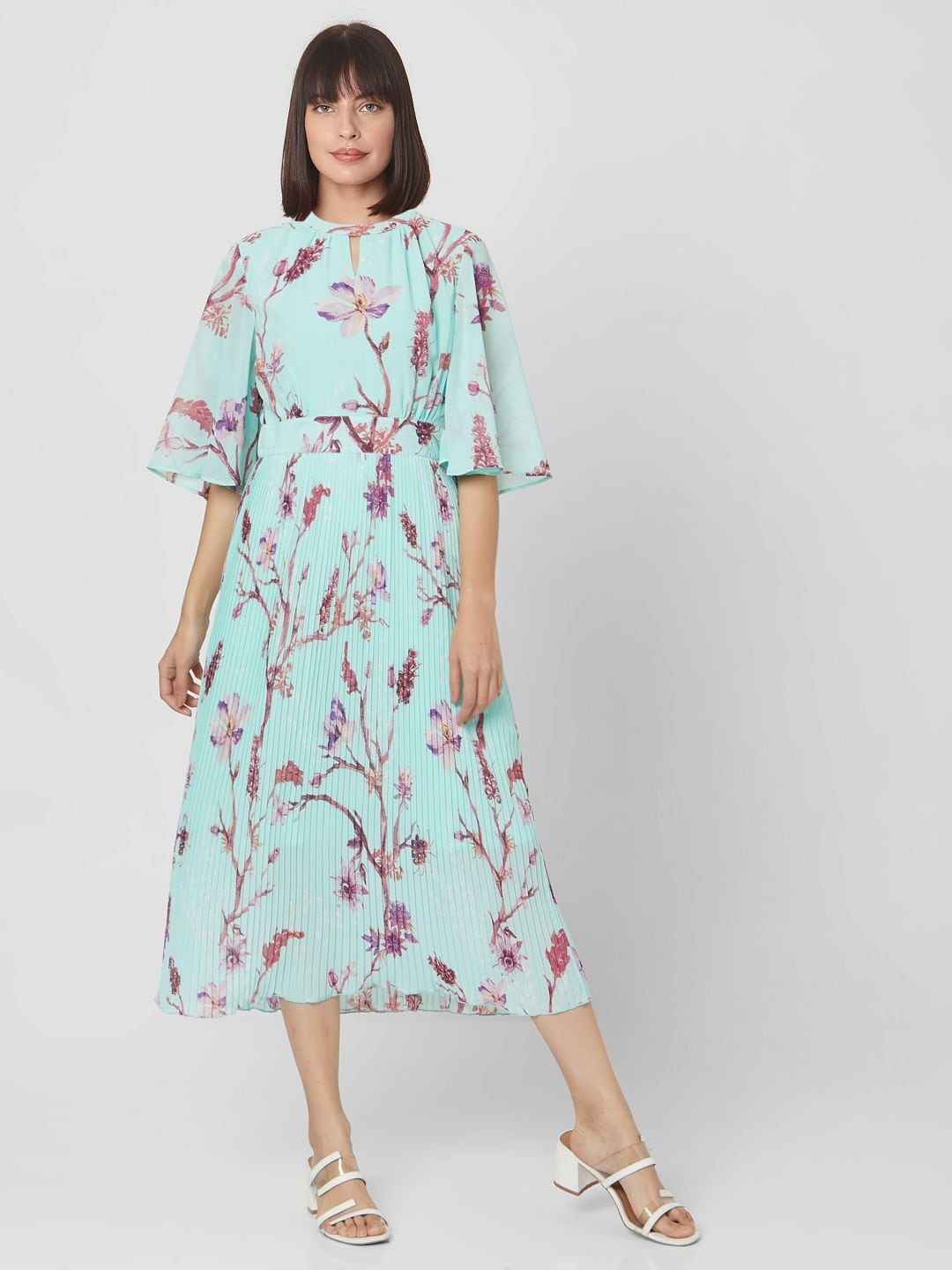 VERO MODA 235158001 Green Floral Pleated Midi Dress Size Xs (Blue) in Surat  at  3,359 -  3,499 by Preksha Tex Fabrics - Justdial