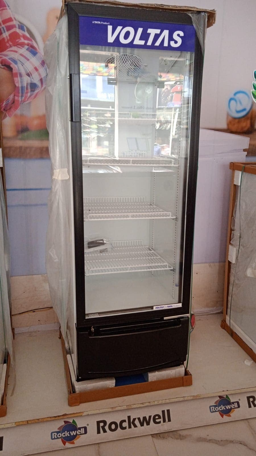 Voltas Vc320 Voltas Glass Door Refrigerator 320 Ltr Price Deep