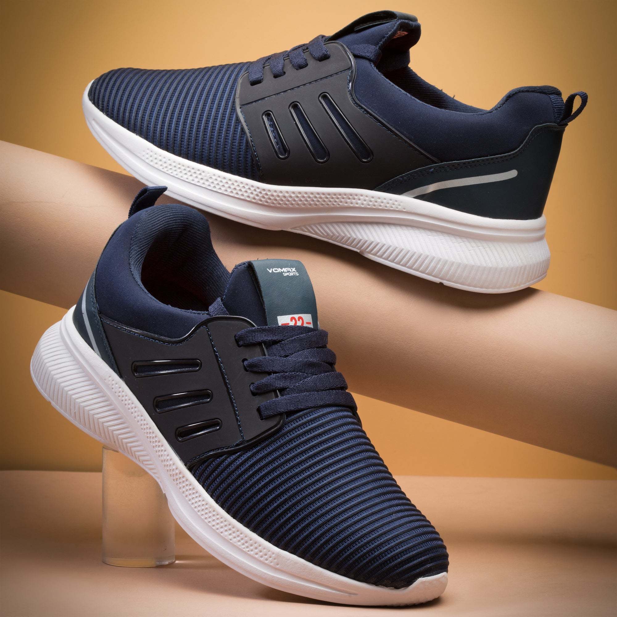 vomax sports shoes price