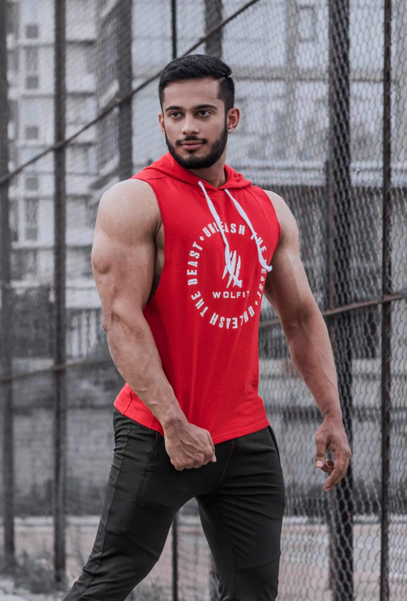 Wolfit Legacy Ace Hoodie-Red in Mumbai at ₹ 1,163 ₹ 1,199 by