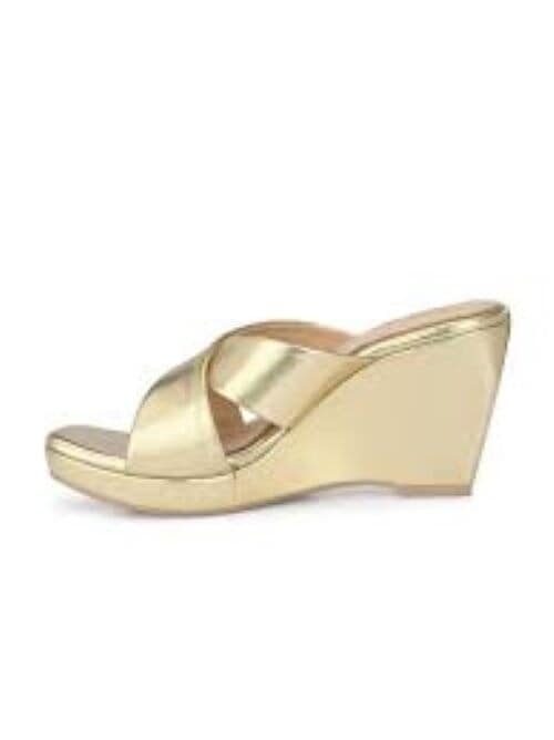 Women Wedge Sandal in Ahmedabad at ₹ 100 ₹ 500 Pr by Bella