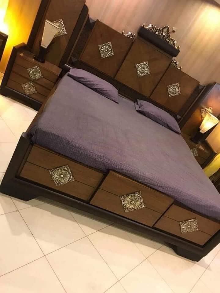 Wooden Bed Designer in Thrissur at ₹ 35,000 Pc by Kataria