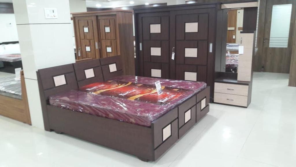 Wooden Designer Bedroom Furniture Bed Wardrobe And Dressing Table Set in  Ahmedabad at best price by Gurukrupa Furniture - Justdial