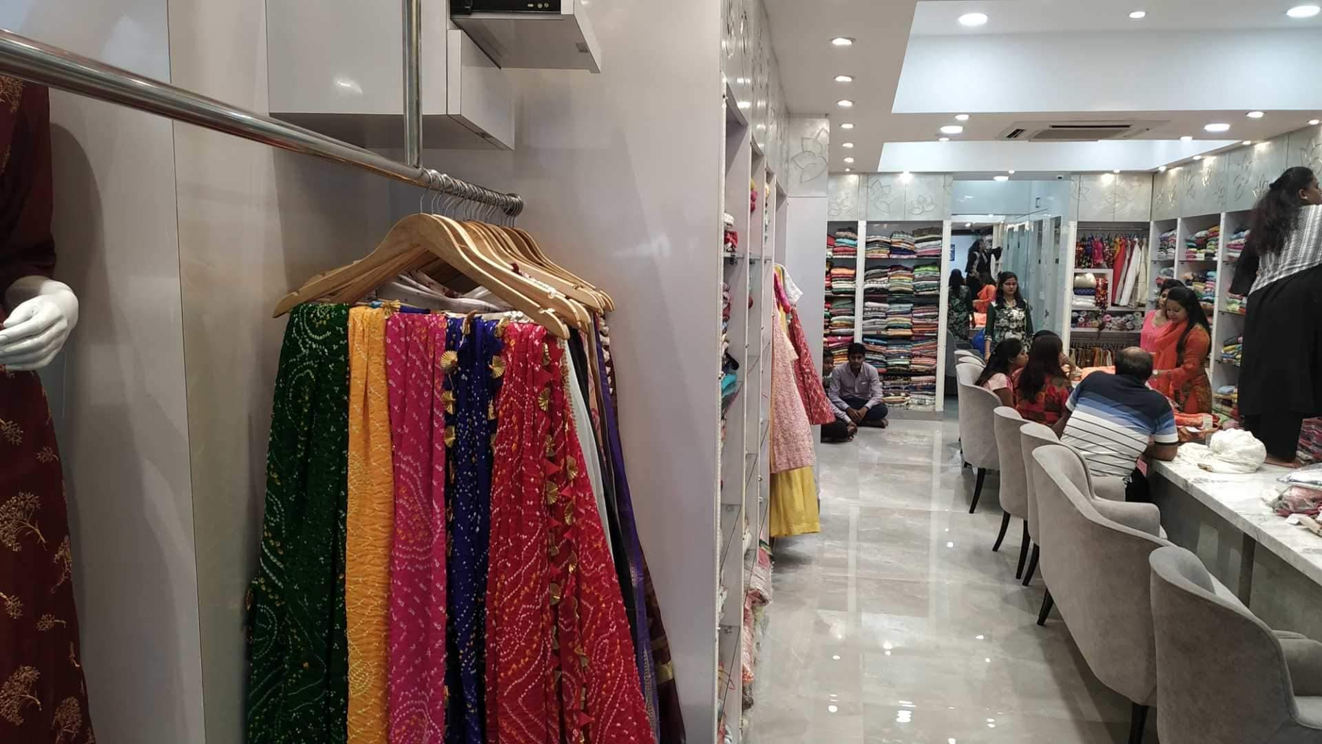 Stores for the Best Summer Dresses in Kolkata - Jd Collections Stores for the Best Summer Dresses in Kolkata - Jd Collections