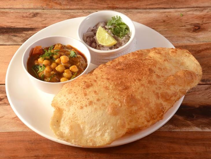 Amritsari Chole Bhature
