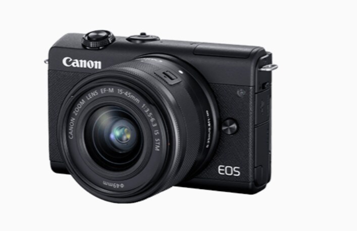 CANON EOS Kiss M EF-M 15-45mm 1:3.5-6.3 IS STM 55-200mm 1:4.5-6.3