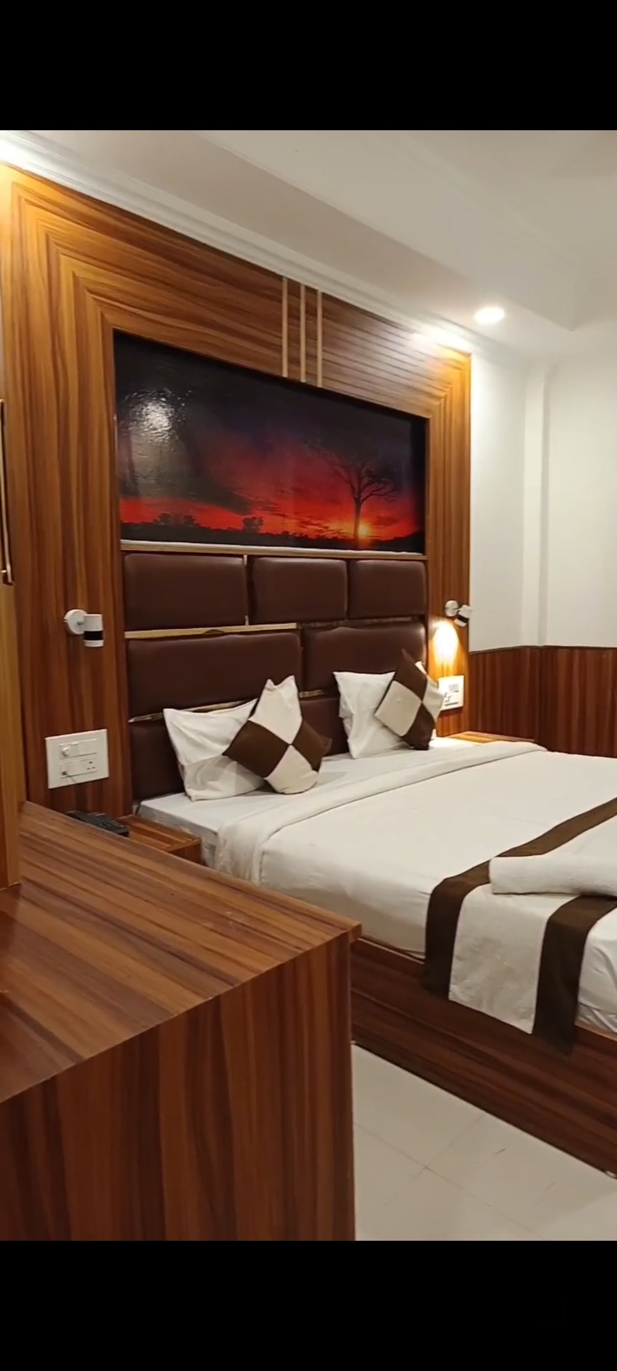 Book Hotel Luxeevista By Navodayans in Taj Ganj,Agra - Best Hotels near me  in Agra - Justdial