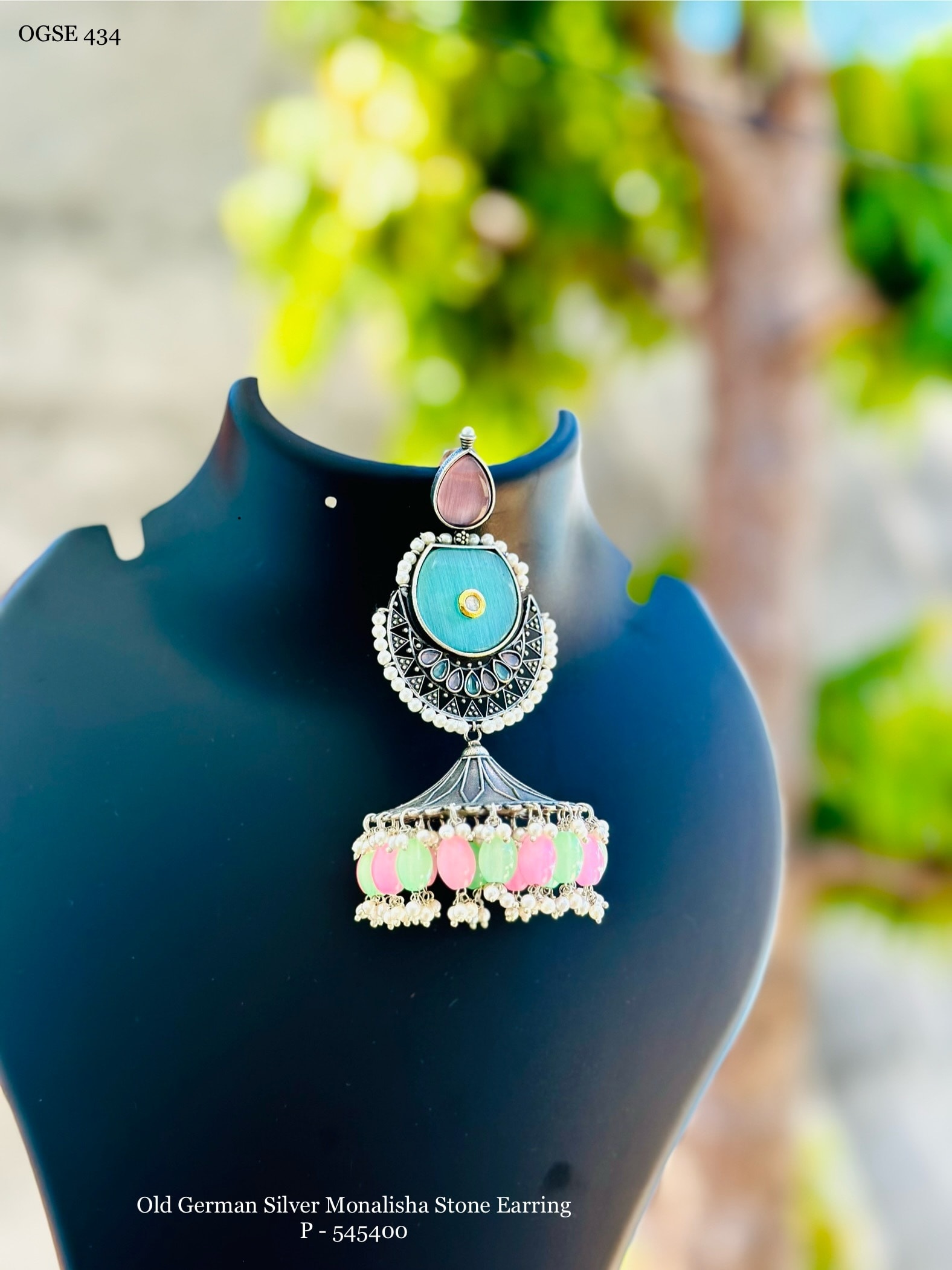 Women's Earring in Ahmedabad Stylish, Elegant Unique Designs