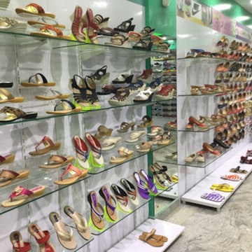 max footwear near me