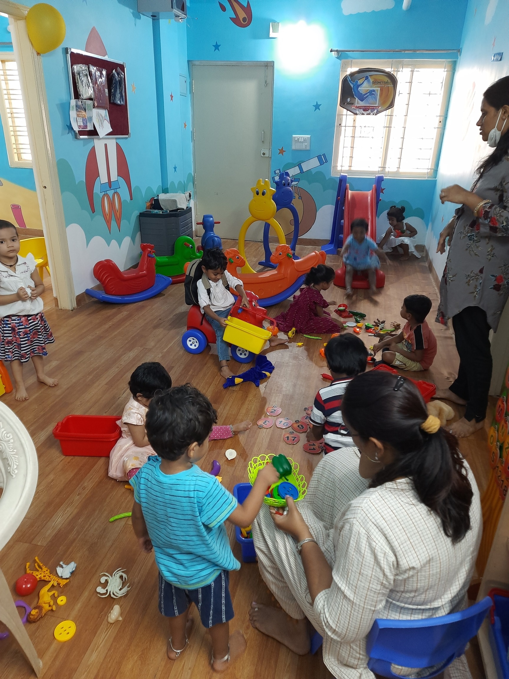 Hello kids Pre-school-Kidz&kidz