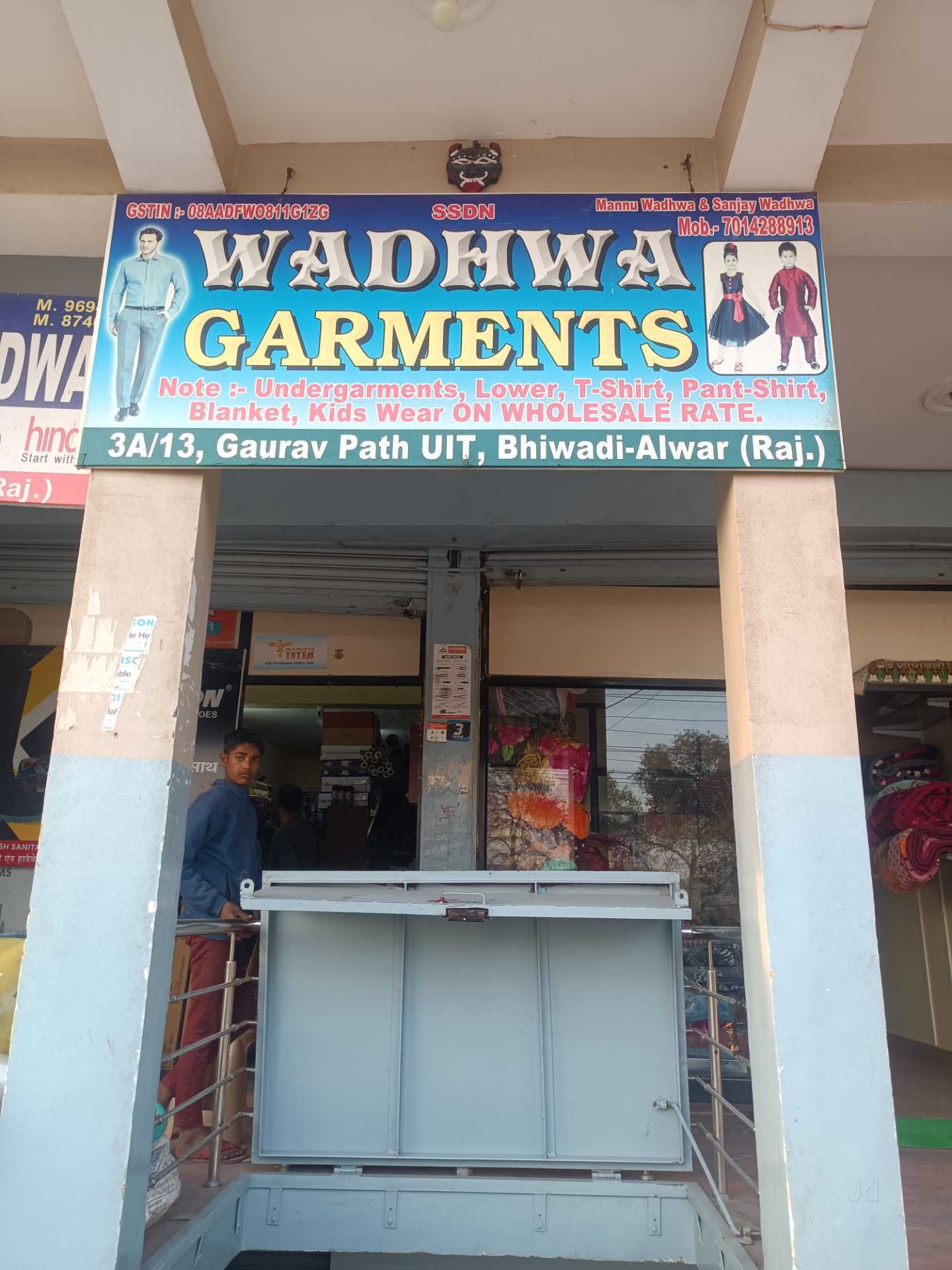 Wadhwa garments in Uit,Bhiwadi - Best Readymade Garment Retailers near me  in Bhiwadi - Justdial