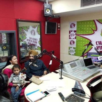 94.3 My Fm in Chandigarh Sector 25, Chandigarh - Best Satellite