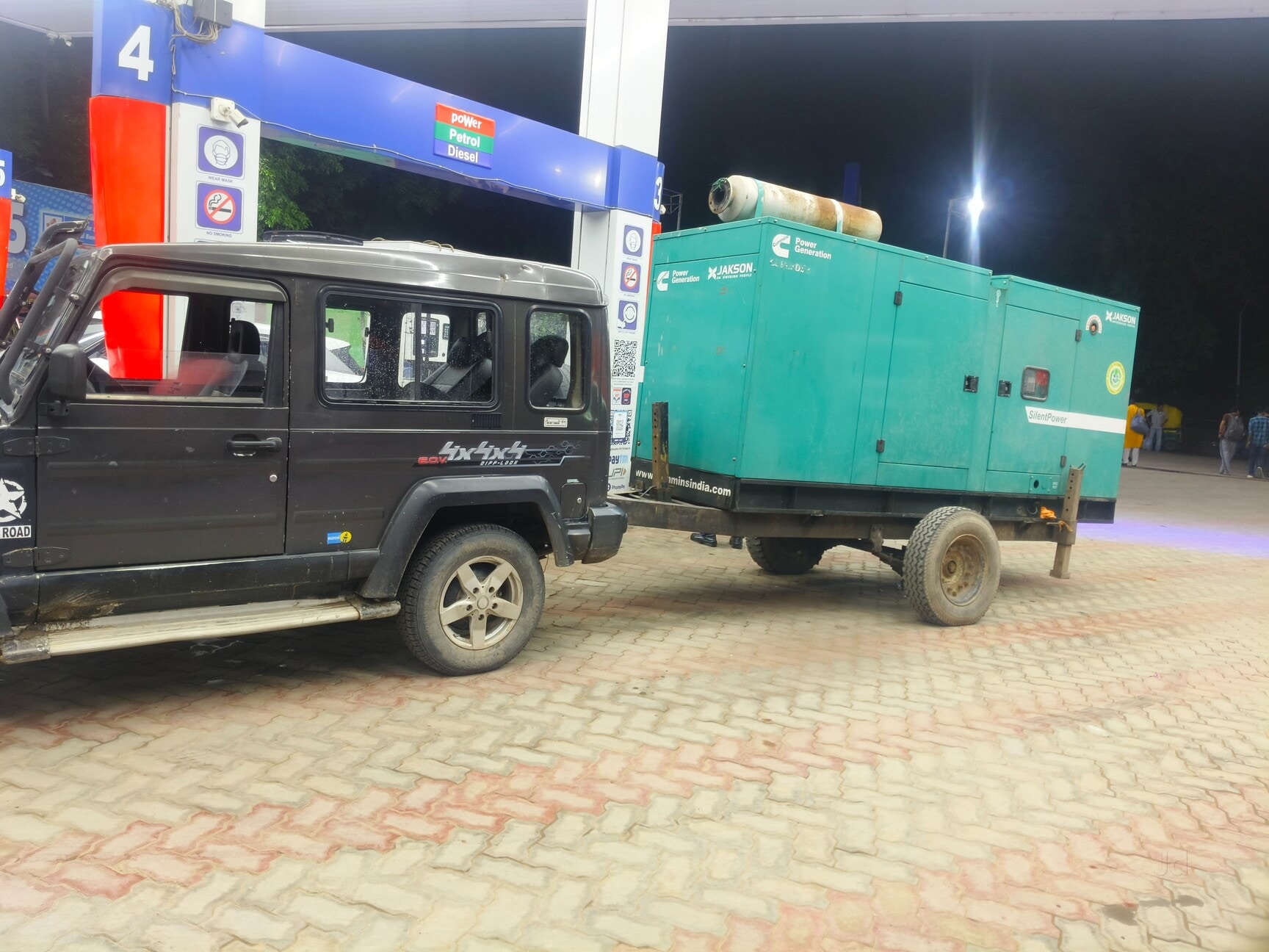 Caterpillar Generators in Chandigarh - Dealers, Manufacturers