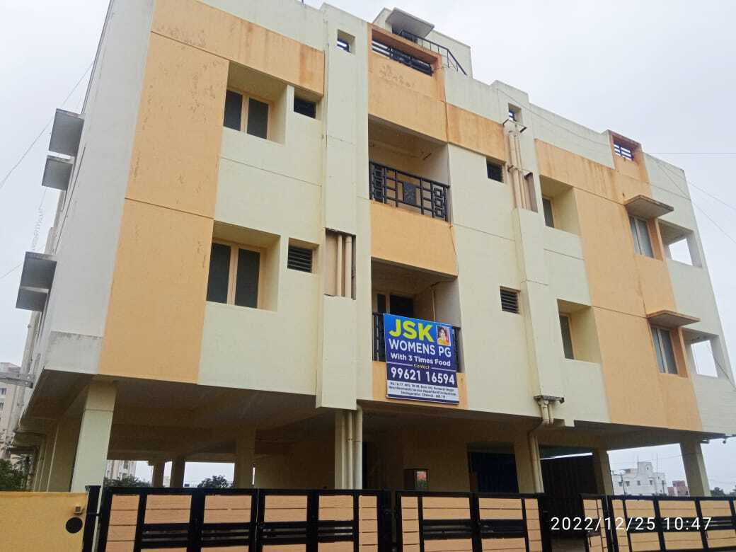 JSK Womens Pg in Sholinganallur,Chennai - Best Hostels For Working  