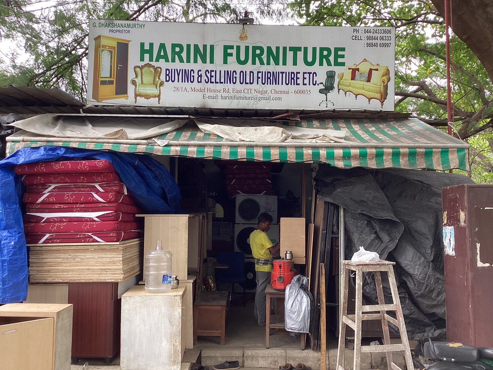 Used Office Table Pre Owned Office Table Price Starting From Rs