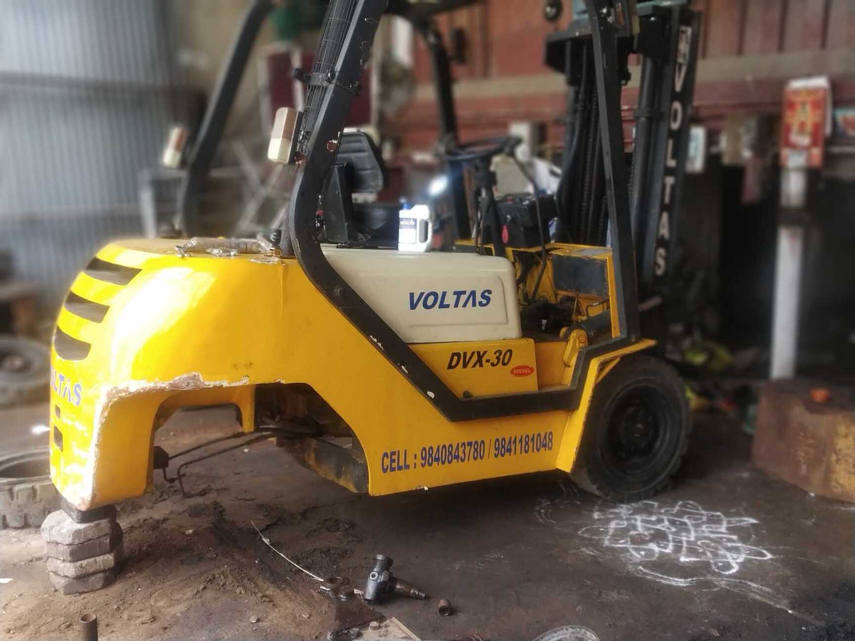 Manisha Forklift Service in Kottivakkam, Chennai - Best Hydraulic Crane ...