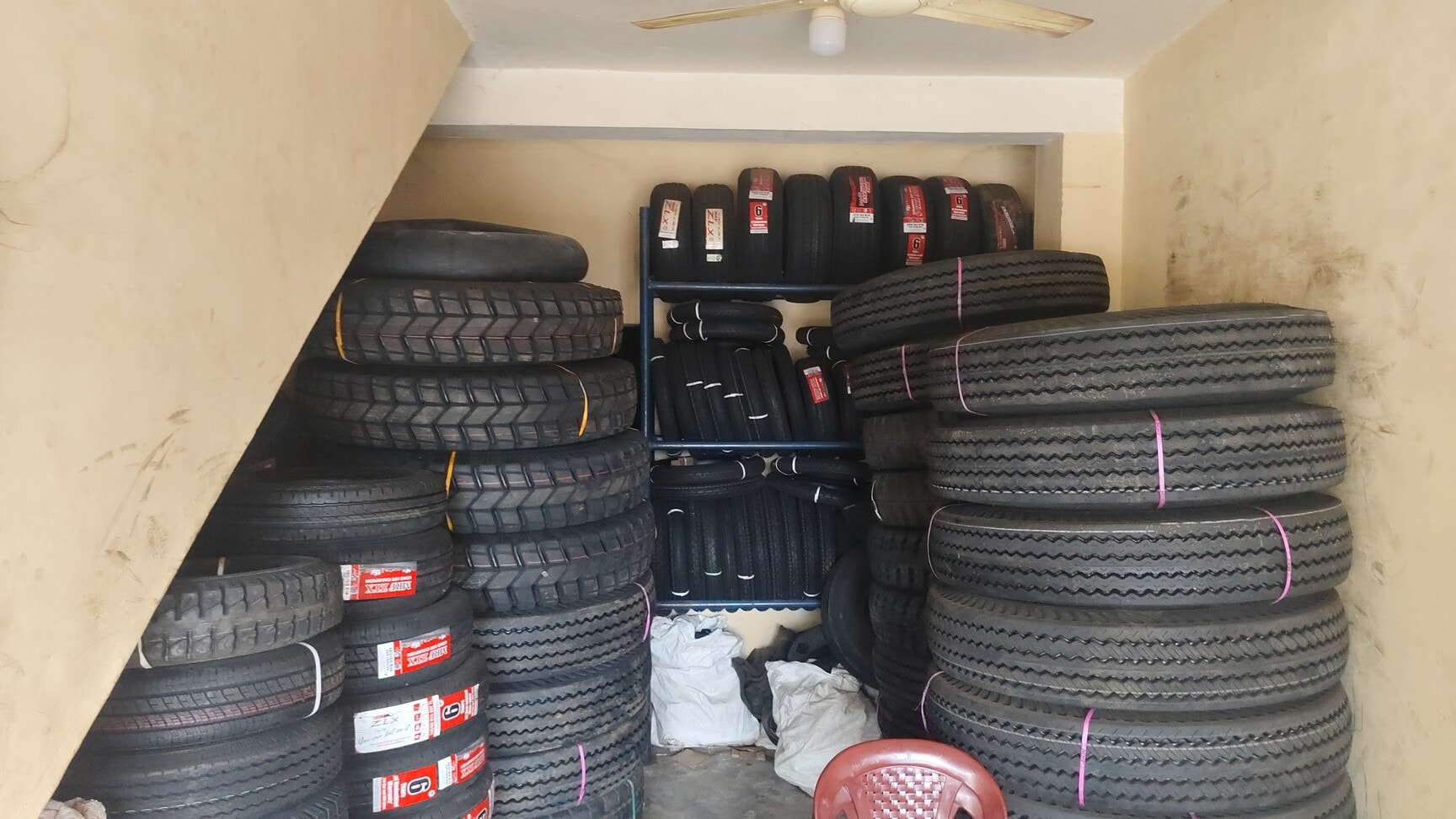 Tubeless Tire Valve Durable, Reliable, Leak-Proof Justdial