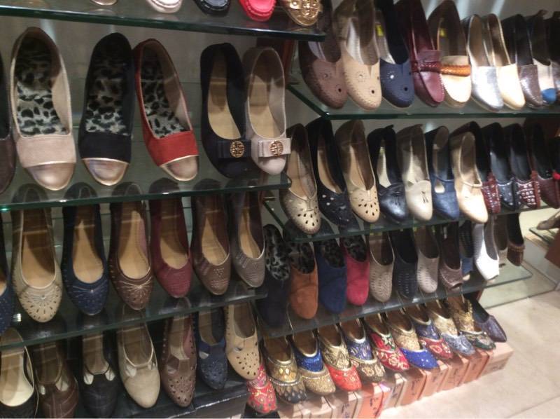 Kala Niketan Chappal Store in Janpath,Delhi - Best Women Shoe Dealers near  me in Delhi - Justdial