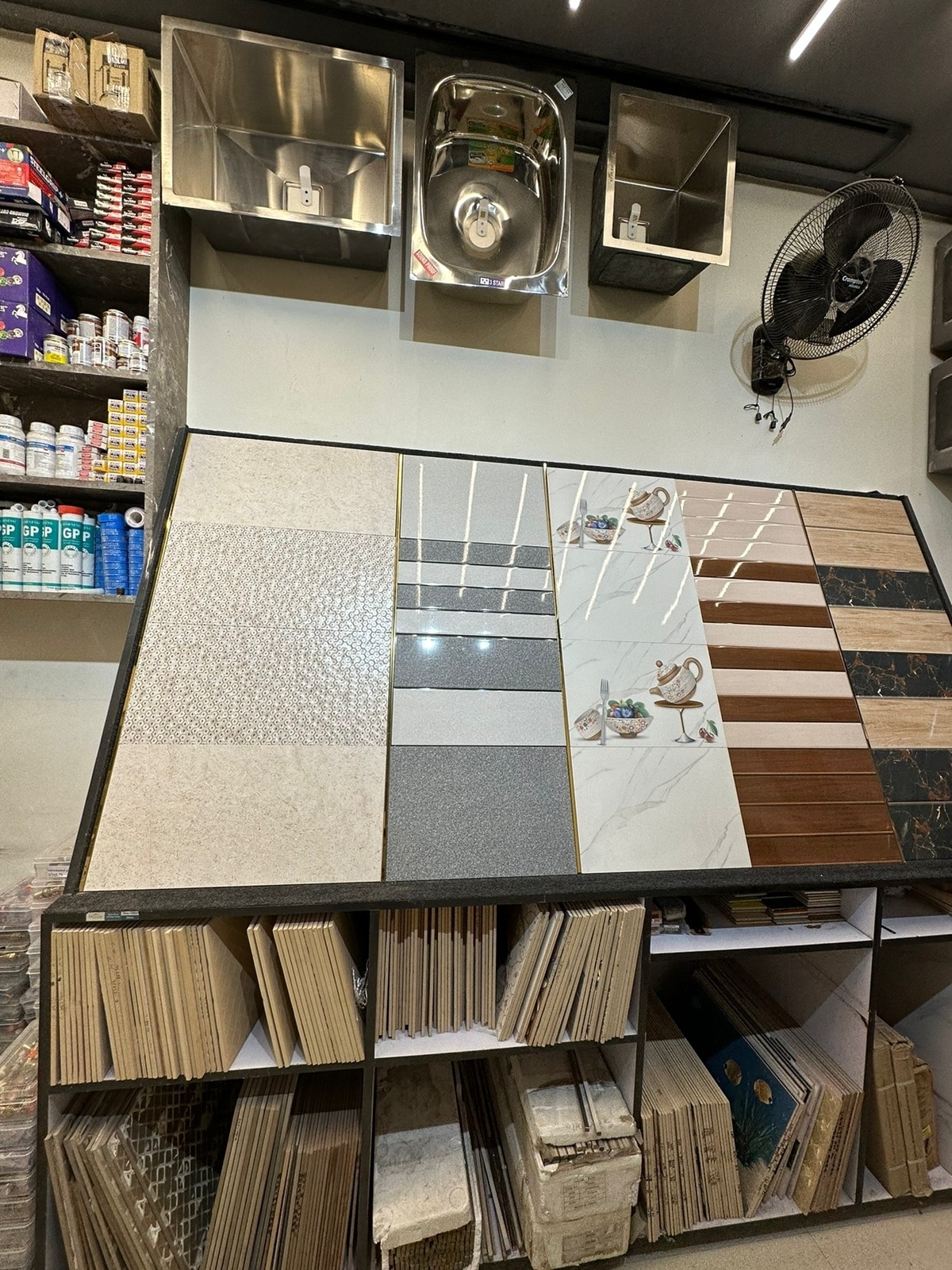 Vitra 7 5x7 5 Mink Mosaic Tile in Kolkata - Dealers, Manufacturers