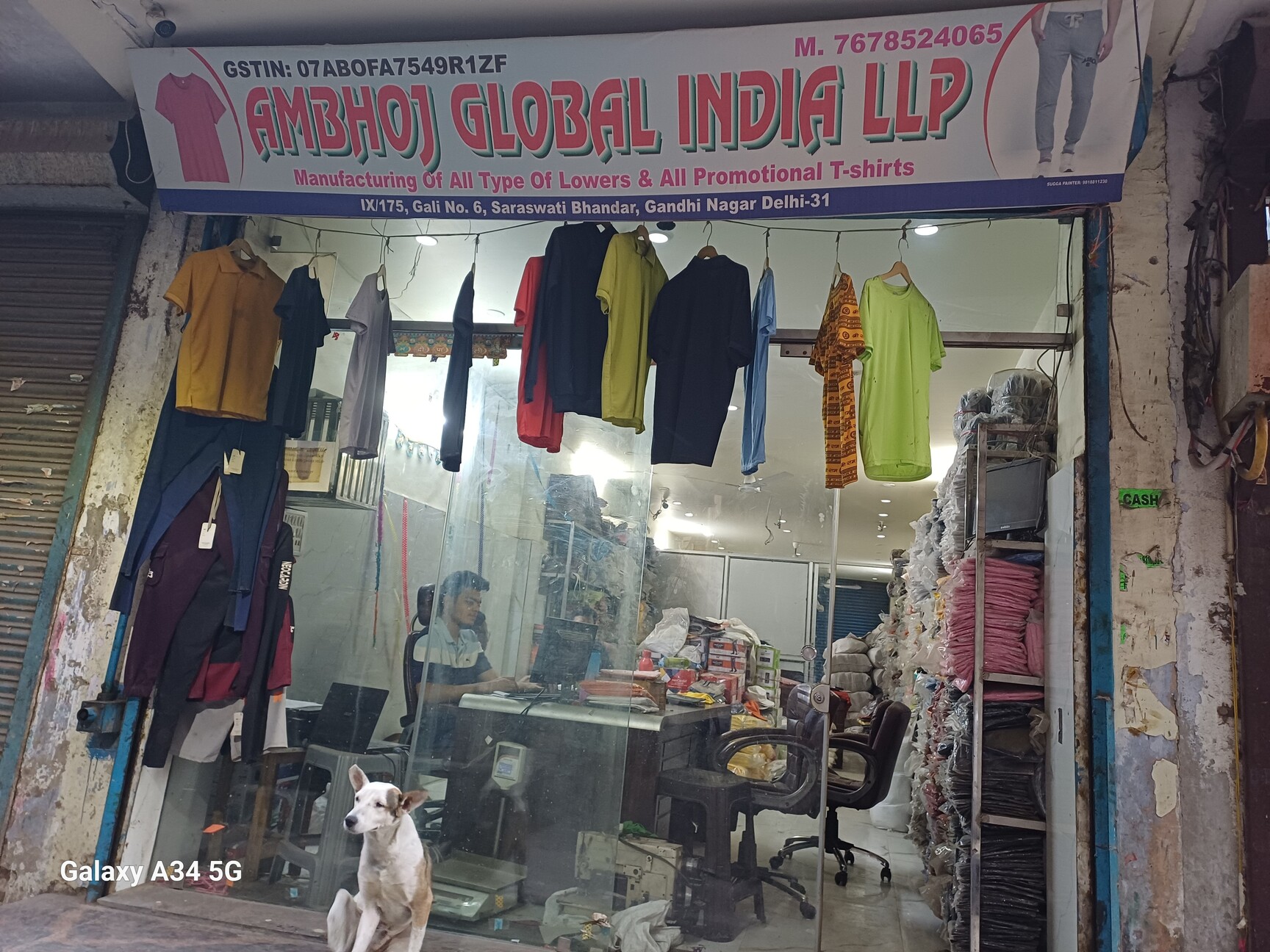 Readymade Garment Puma Showroom Ratlam Red Chief Showroom In