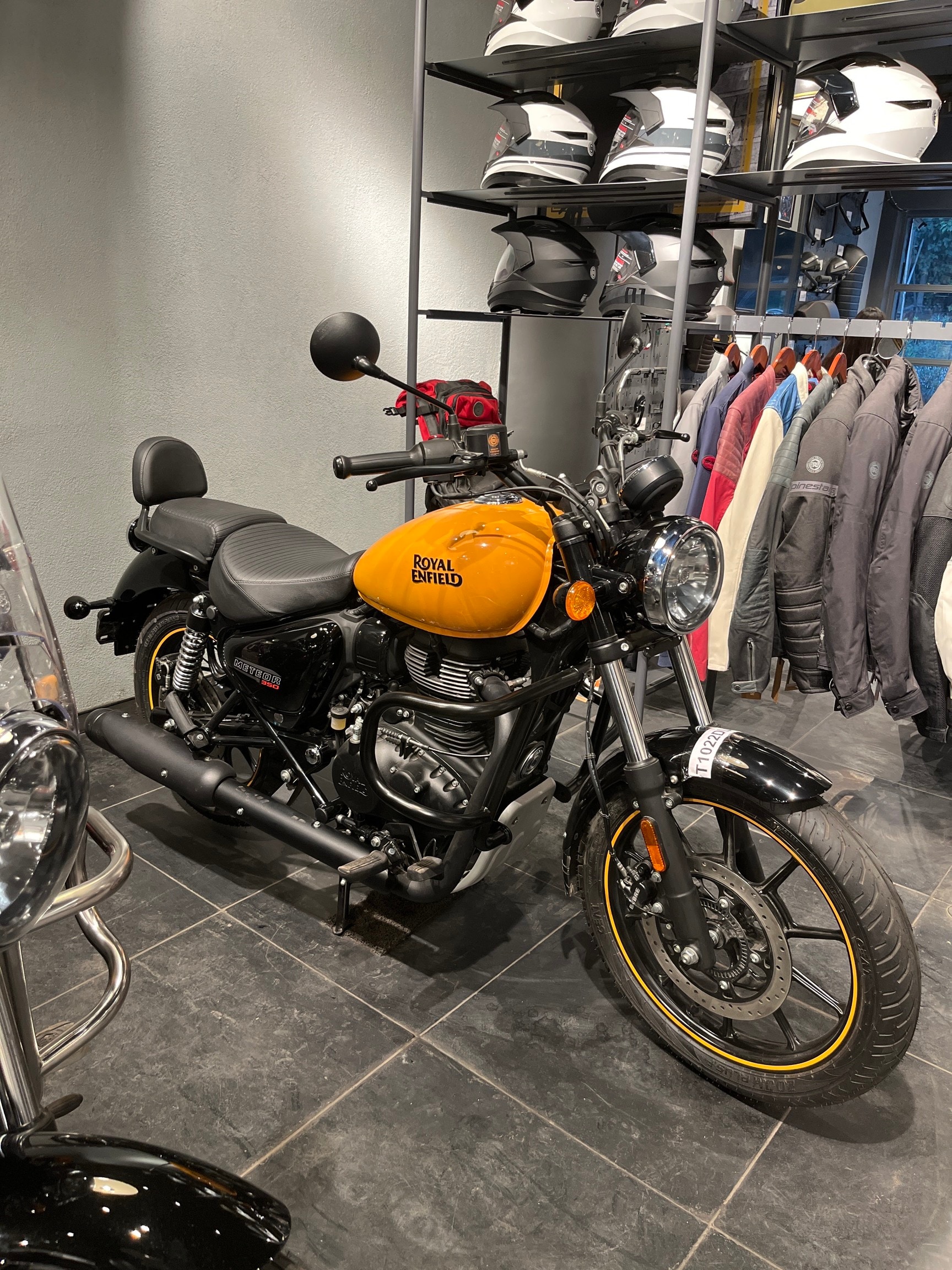 Enfield Bike Royal Enfield Call Centre On Road Price Royal Enfield