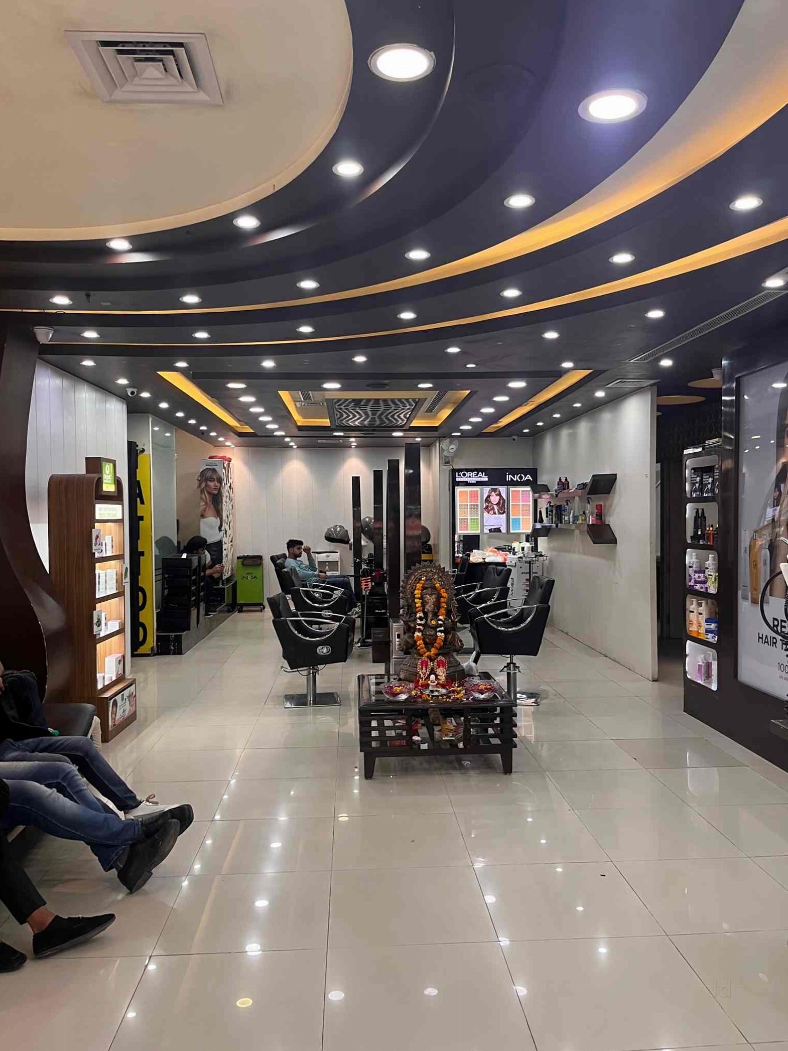nike showroom in rohini