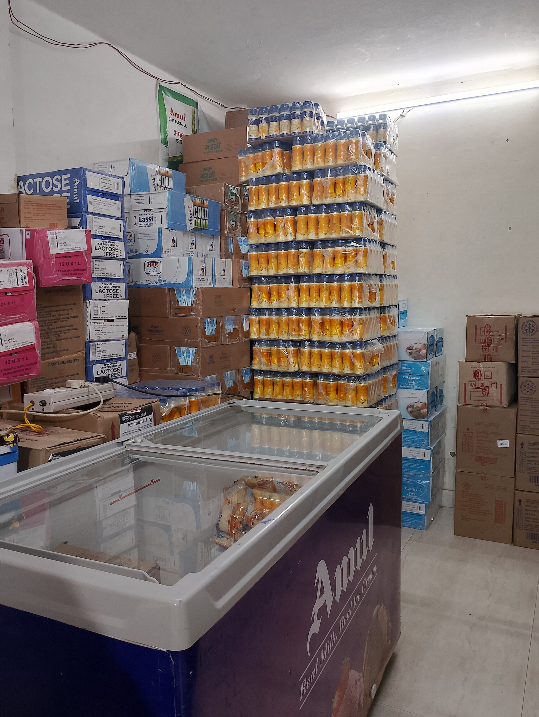 Darya Ganj Paragon Salon Equipment