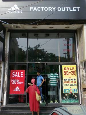 adidas factory outlet moti nagar