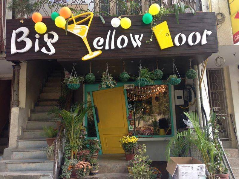 https://images.jdmagicbox.com/v2/comp/delhi/m1/011pxx11.xx11.140106011524.c8m1/catalogue/big-yellow-door-satya-niketan-delhi-fast-food-2z03p1u.jpg