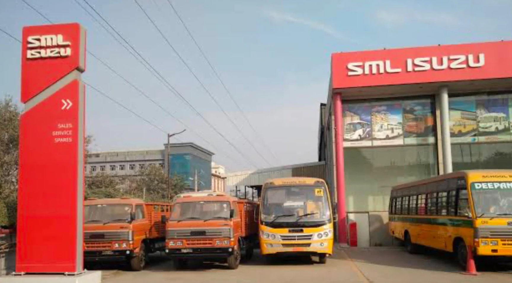 30 School Bus Price Starting From Rs Find Verified