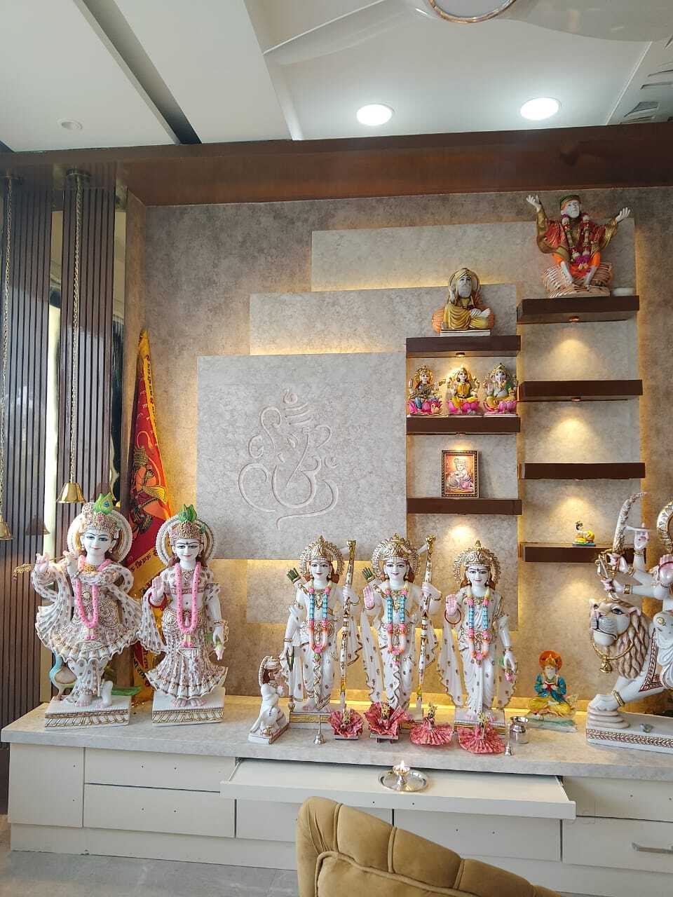 Decorative Paint in Delhi Vibrant, Elegant Artistic Finishes