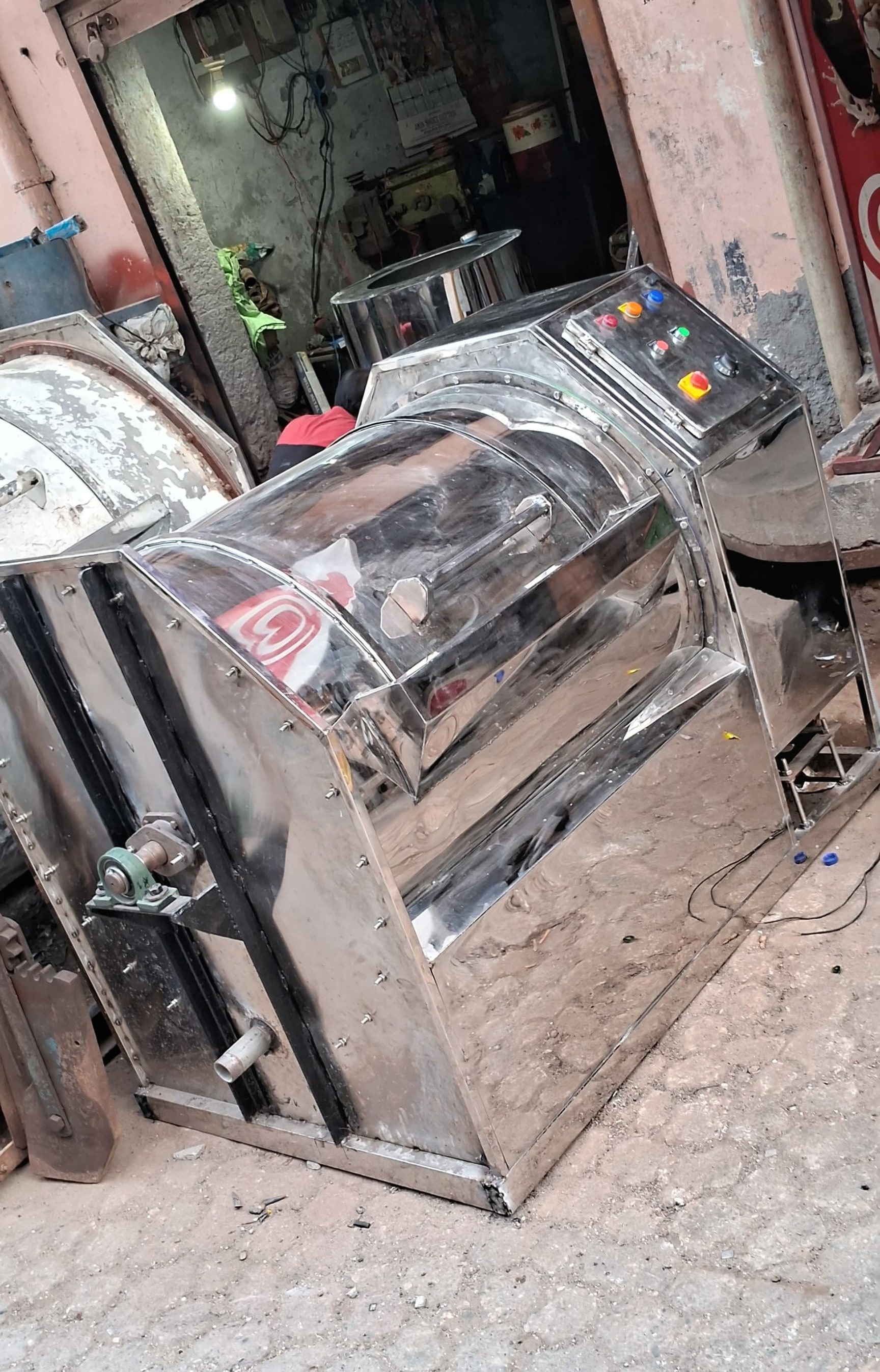 Industrial Hydro Extractor Machine in Sahibabad at ₹ 1.55 L / Unit by J ...