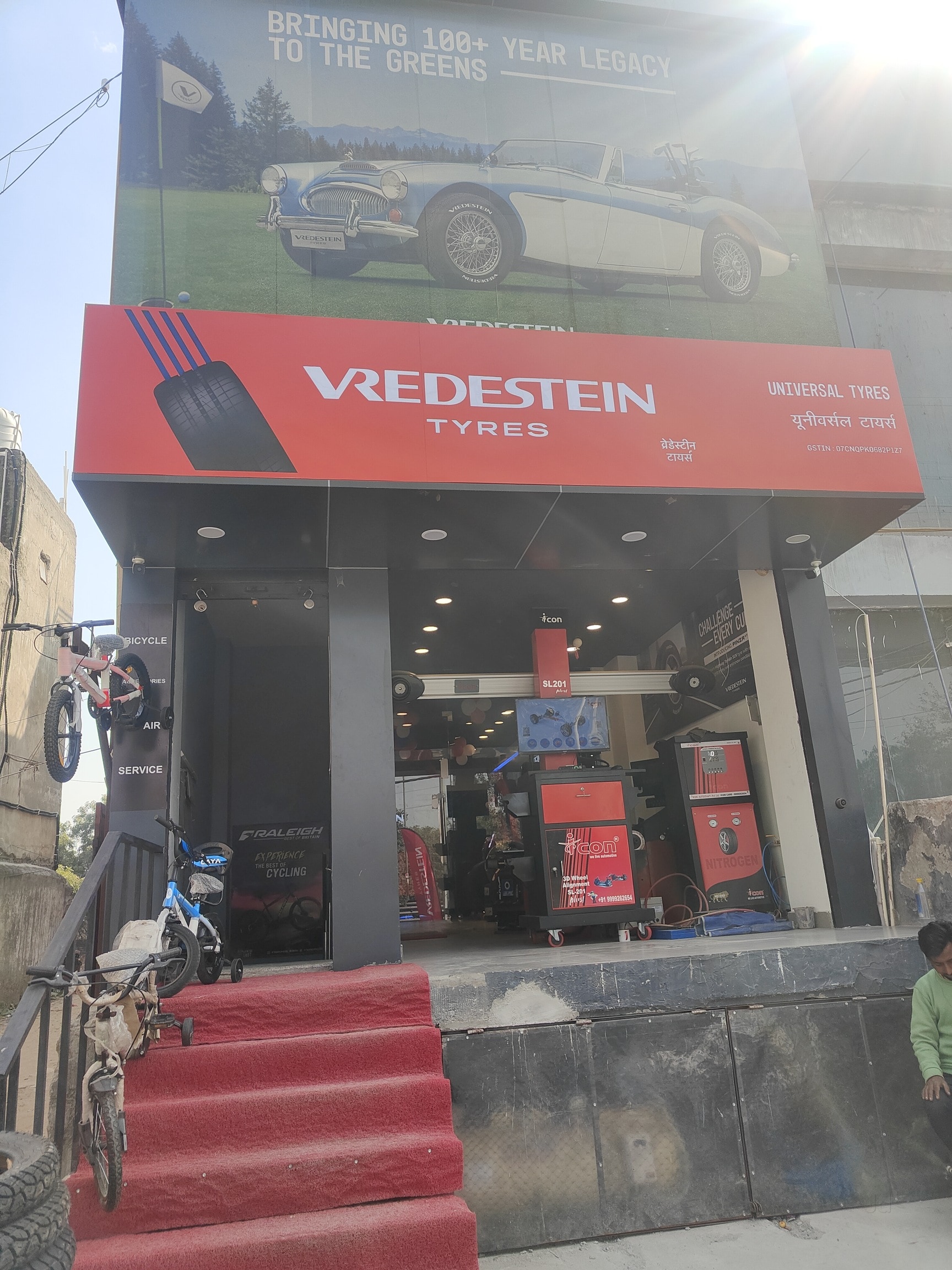 Delhi Tyre Repair Centre View Tyre Market Which Damaged During