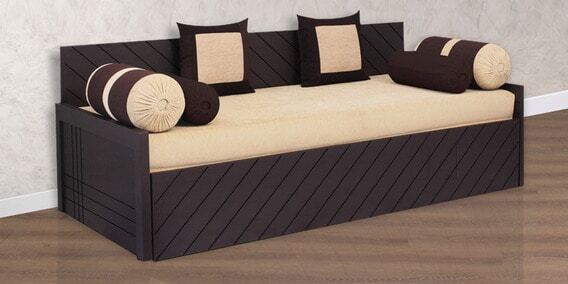 Brown Bed in Fatehpur-uttar-pradesh Stylish, Comfortable