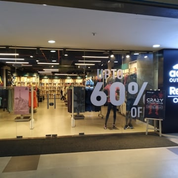 adidas factory outlet akshardham metro station