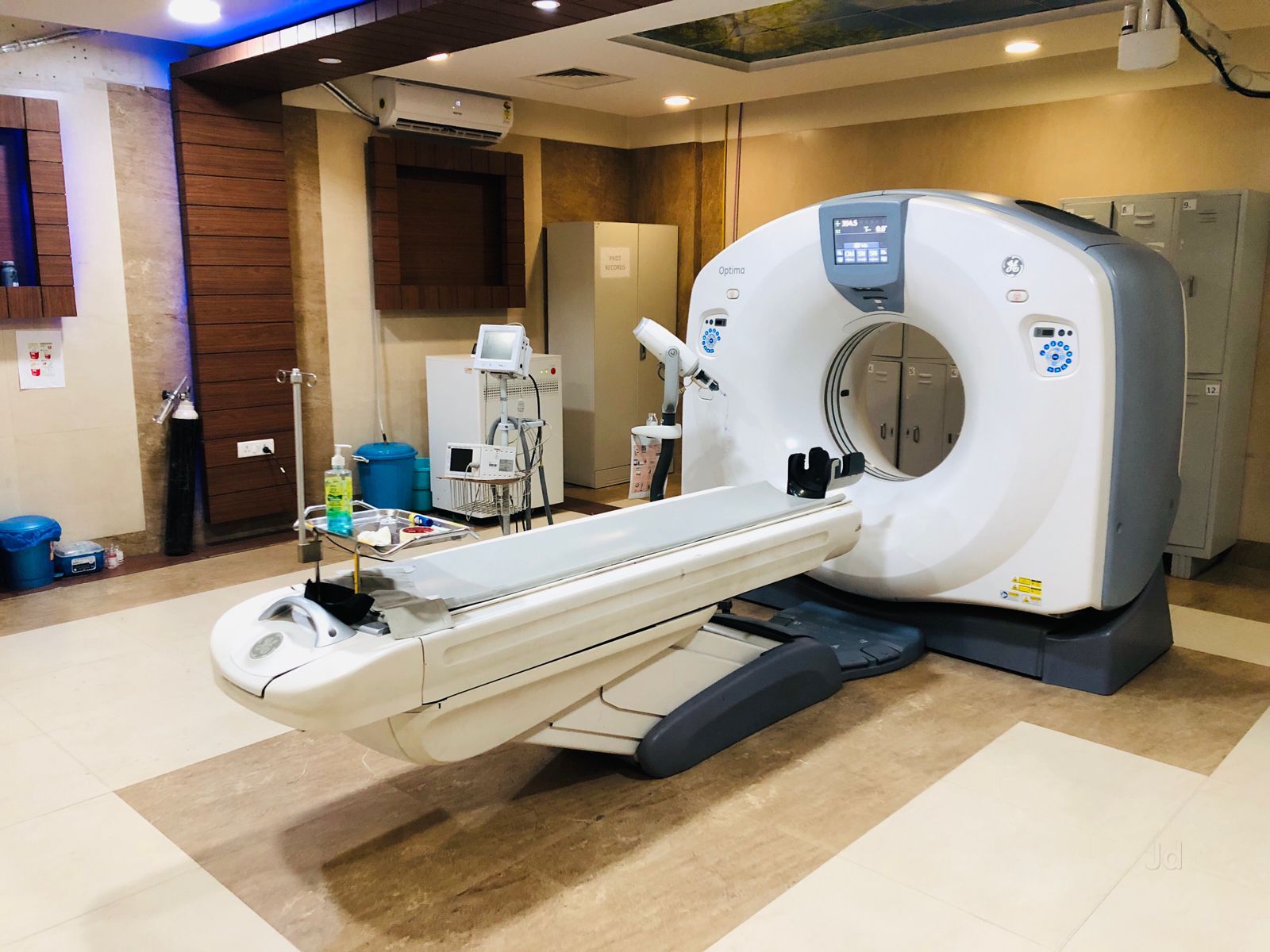 X Ray Machine in Delhi High-Quality Radiology Equipment