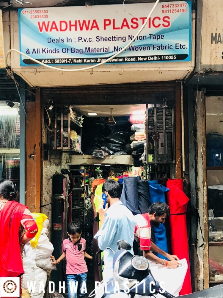 Baba Nabi Karim Sadar Bazar Plastic Molded Zipper Plastic Molded