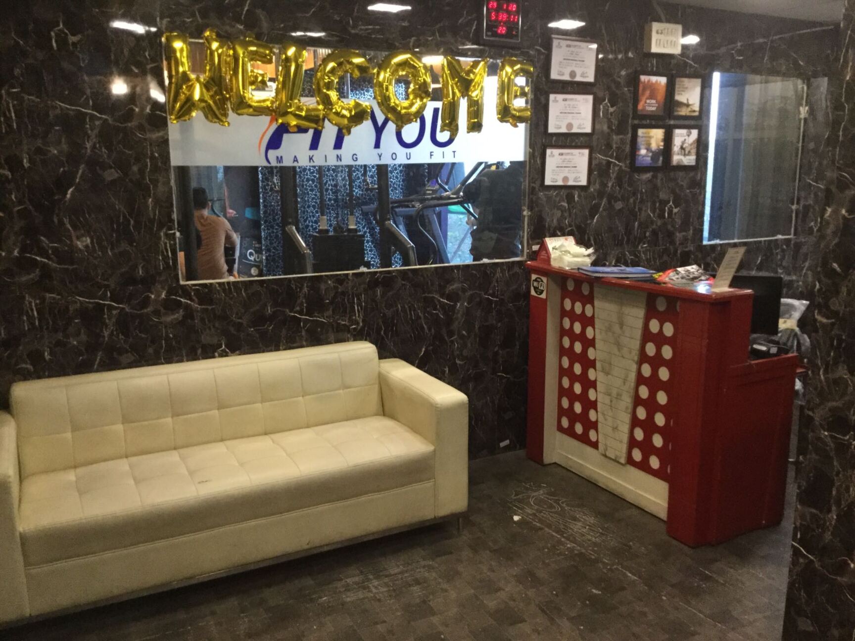 Top Gyms having Reverse Hyper having Reverse Hyper having Reverse Hyper ...