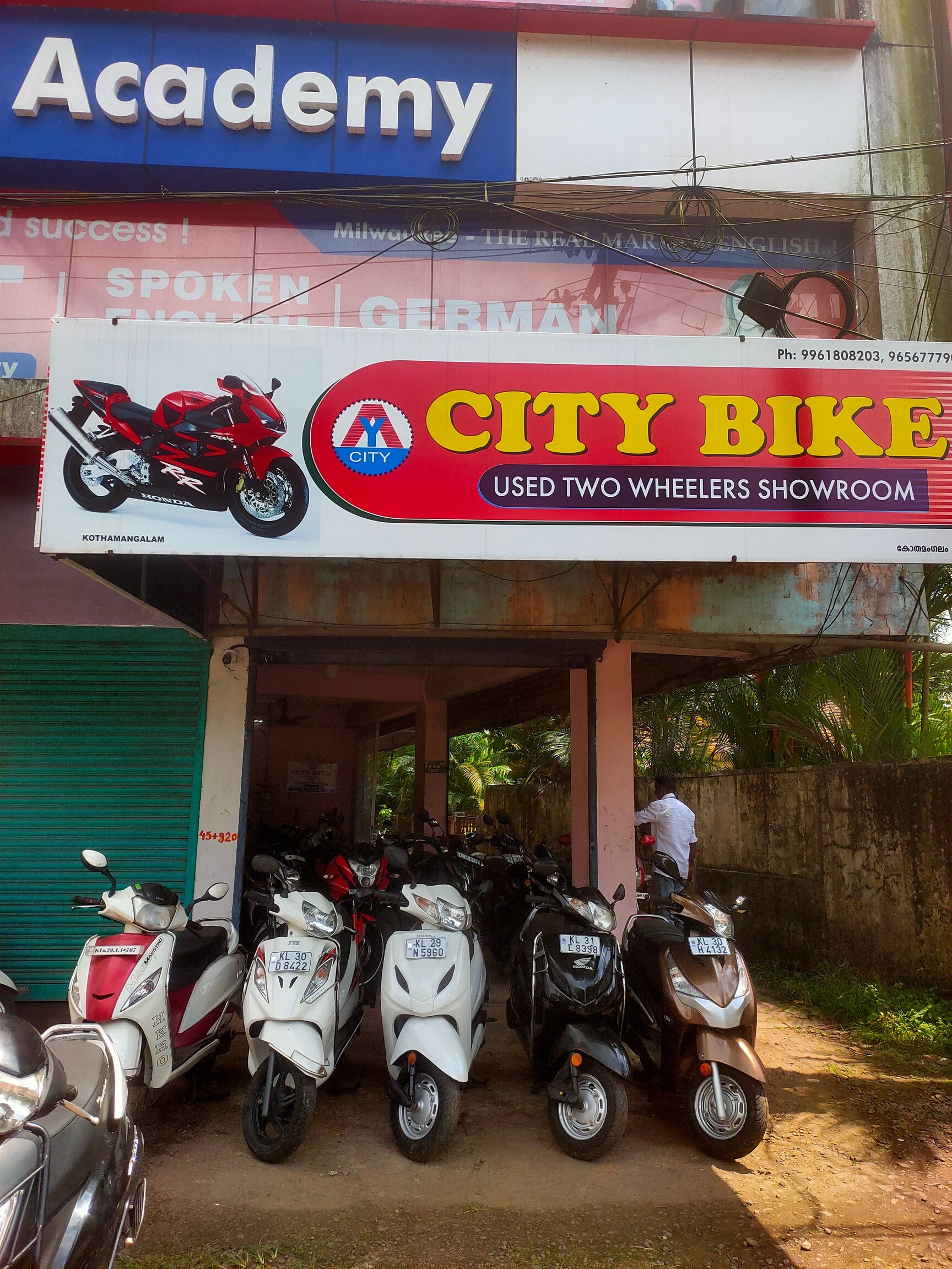 Second Hand Scooter in Mangalore Affordable, Reliable Quality