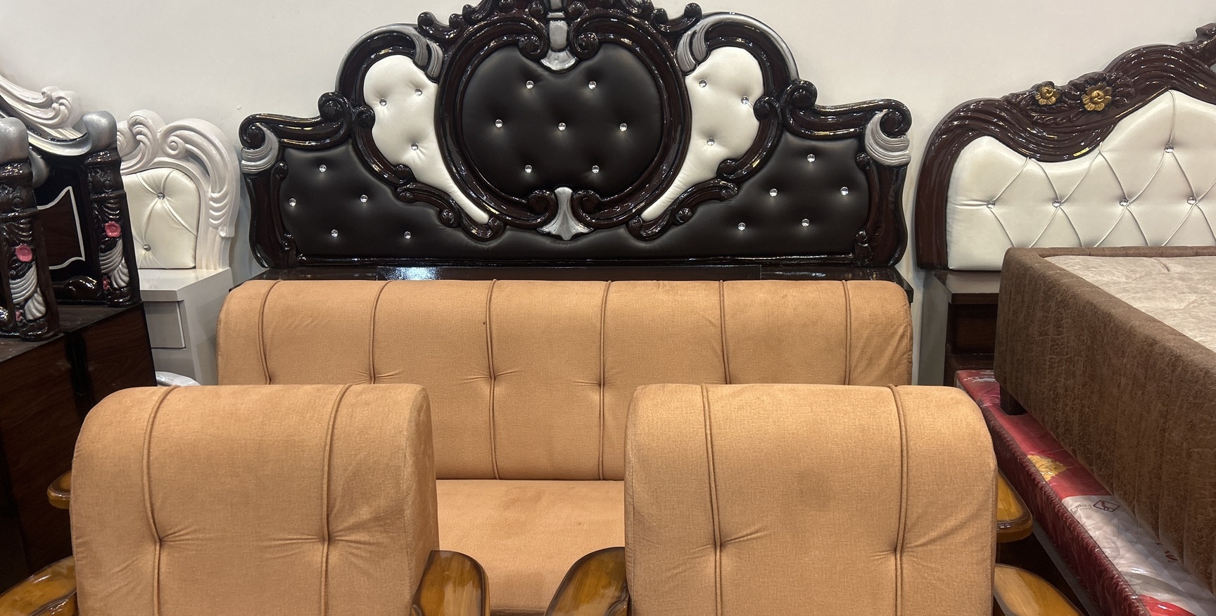 Takhat bed in Gorakhpur - Elegant Wooden Beds for Comfort and