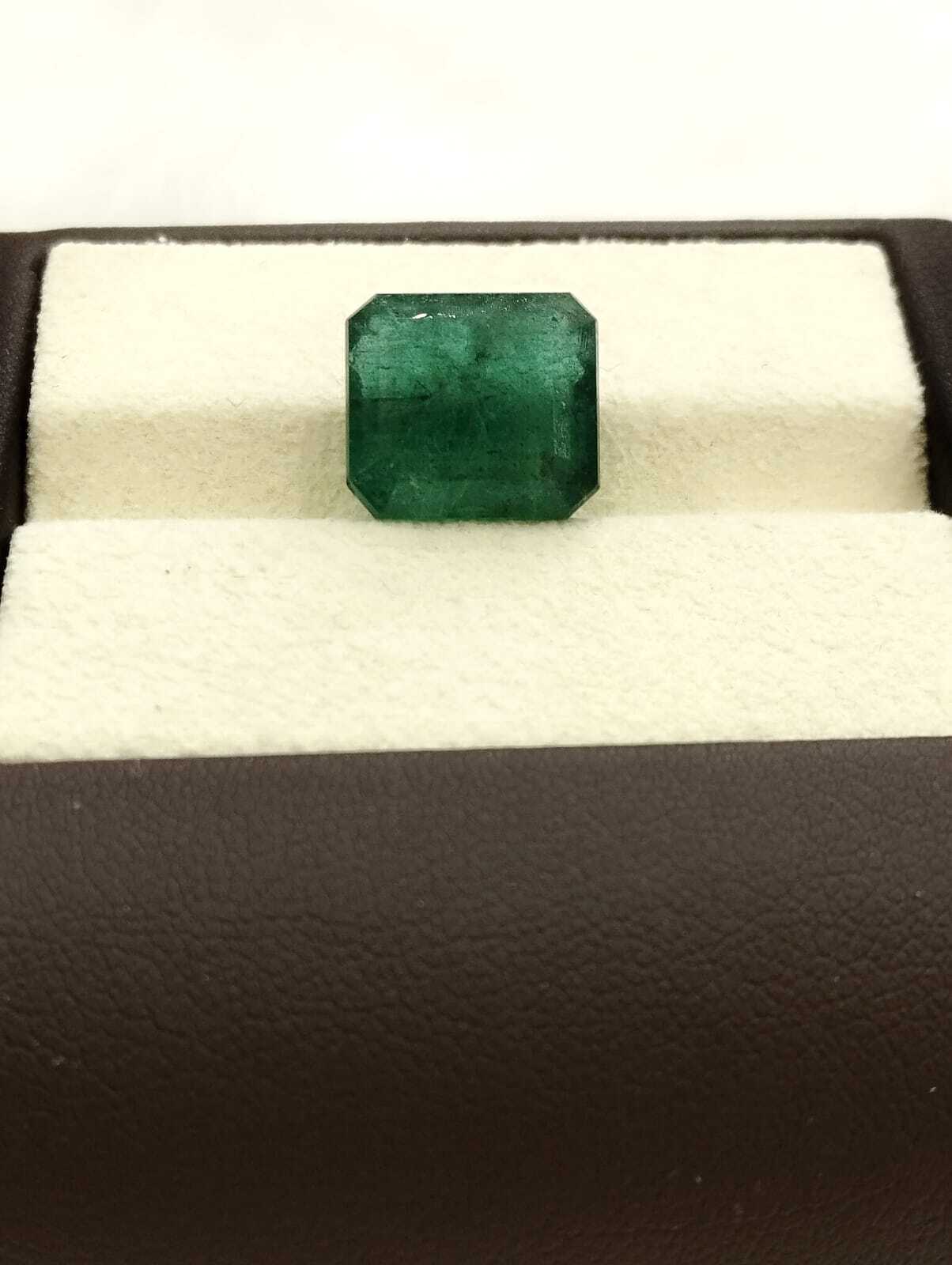 Emerald Stone in Delhi Exquisite Green Gemstone Justdial Verified