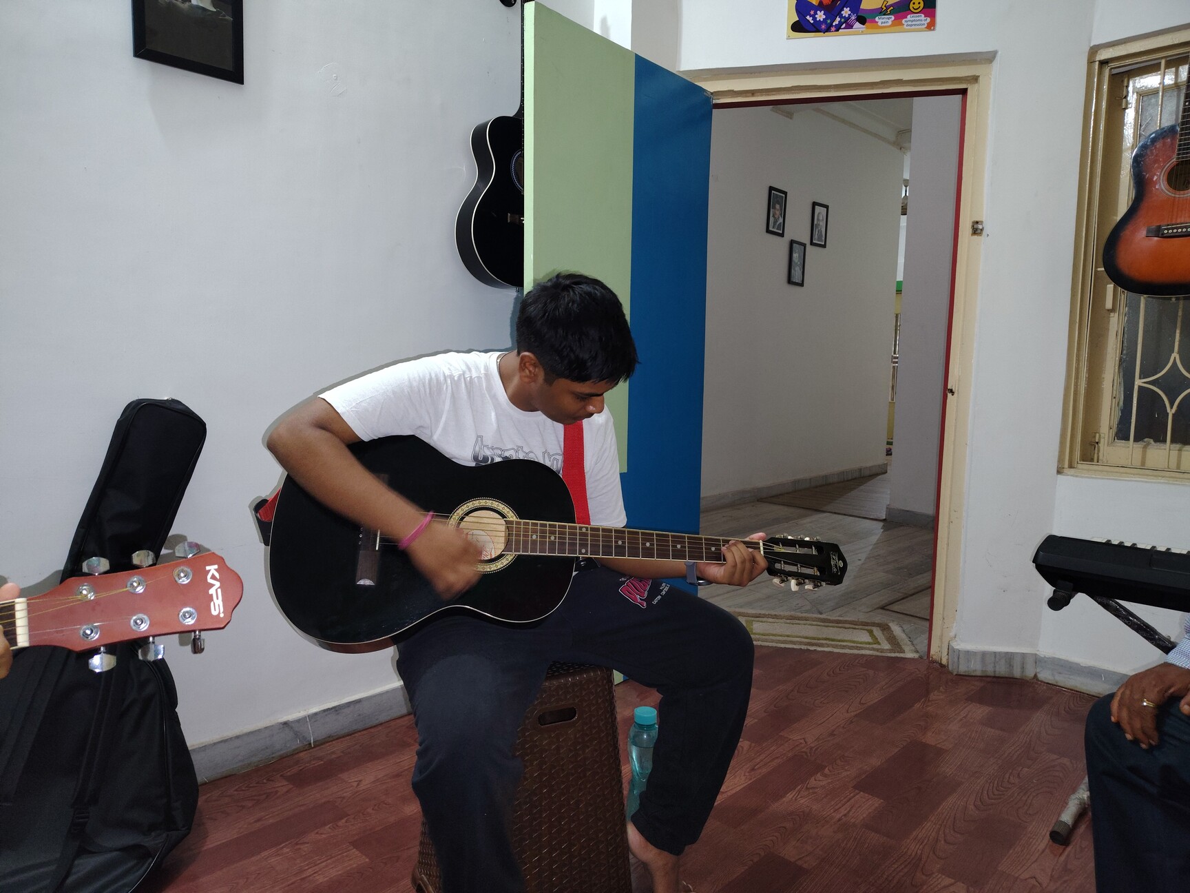Top Music Classes For Guitar in Daulatganj,Gwalior - Best Guitar ...