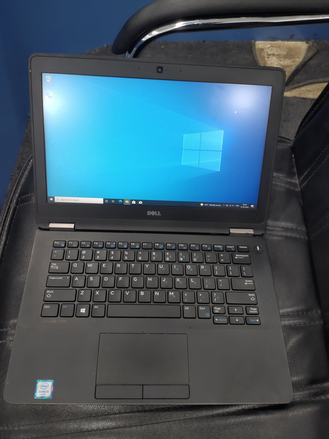 ASUS VivoBook X540YA-XX017T ASUS X540YA-XX017T WEBカメラ付