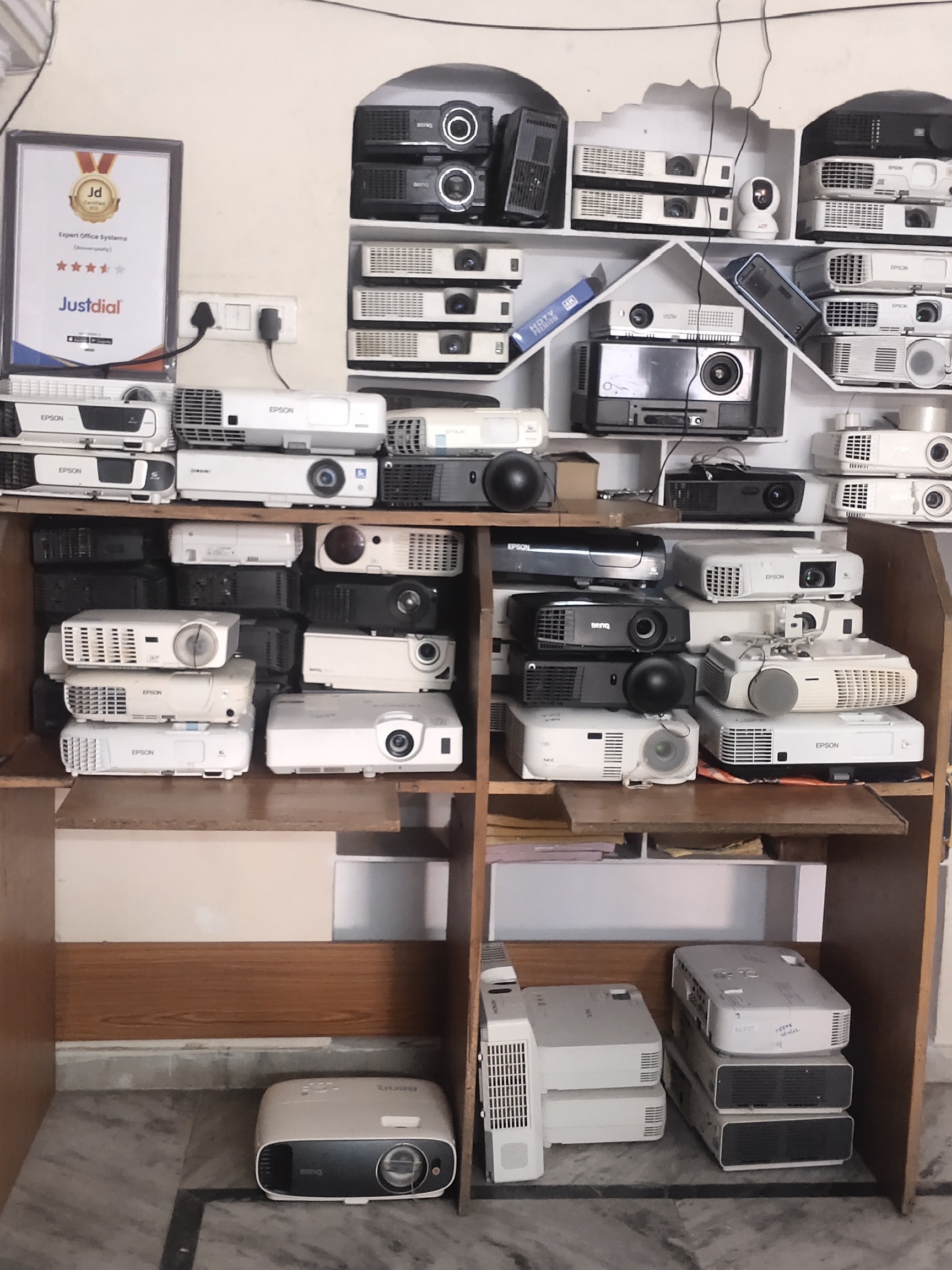 Projector Service Room Top Projector Repair Services Benq in Banjara Hills - Best Projector ...