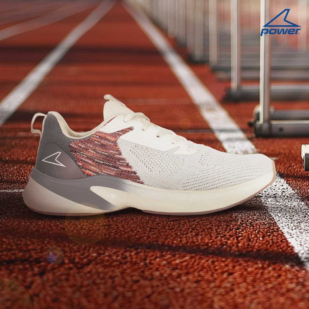 Badminton Shoe in Hyderabad Comfortable, Durable Stylish