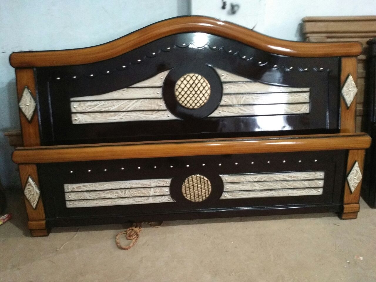 Wooden Bed Bench Seat Gold Finish Get Best Price from