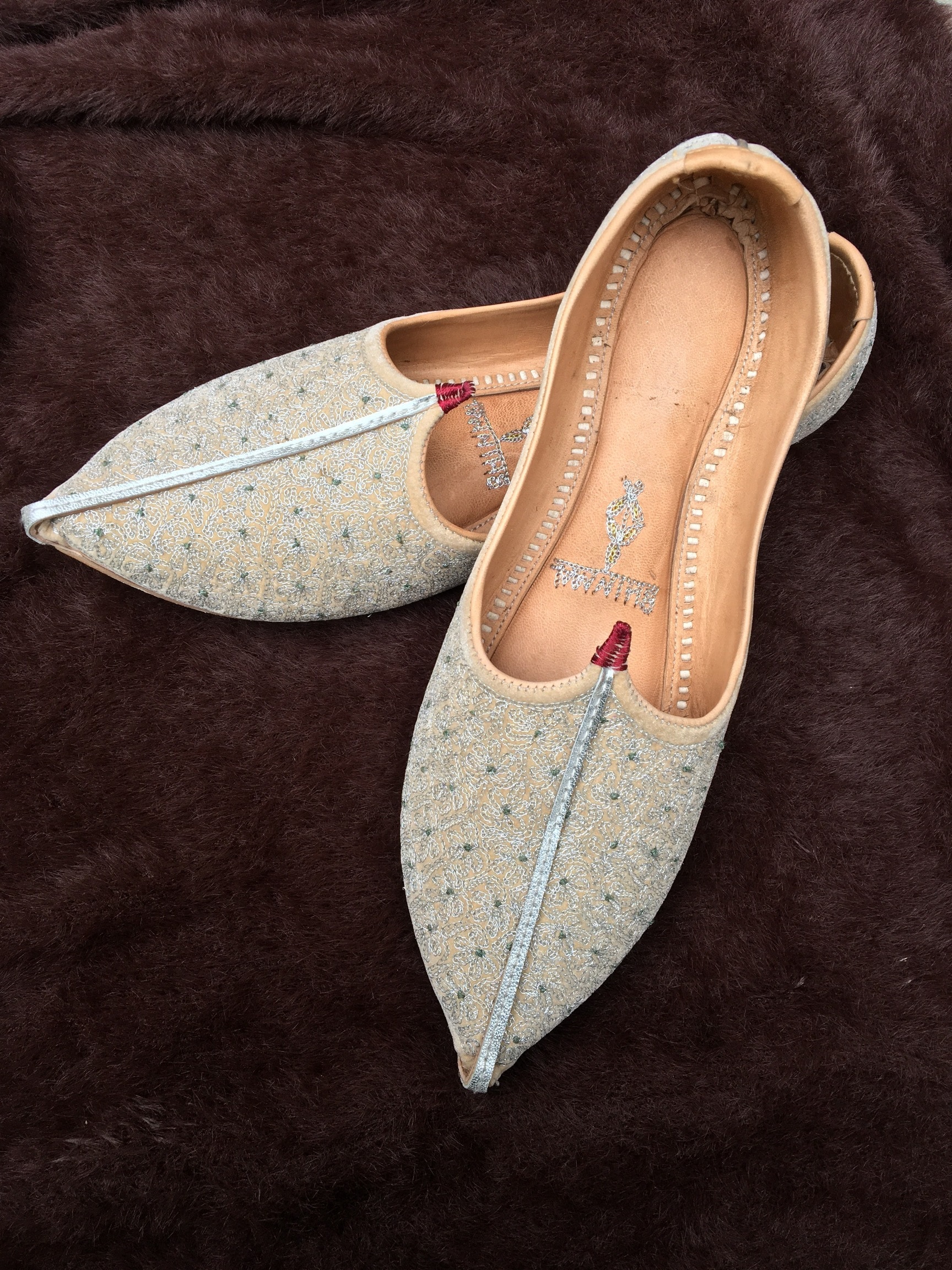 Mojari Panahi Jutti Mens Black Mojari In Udaipur-rajasthan Stylish