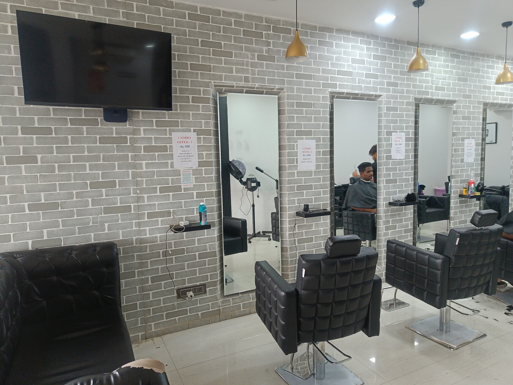 Haseeb Salon Hub in Periyar Nagar,Krishnagiri - Best Beauty Parlours near  me in Krishnagiri - Justdial